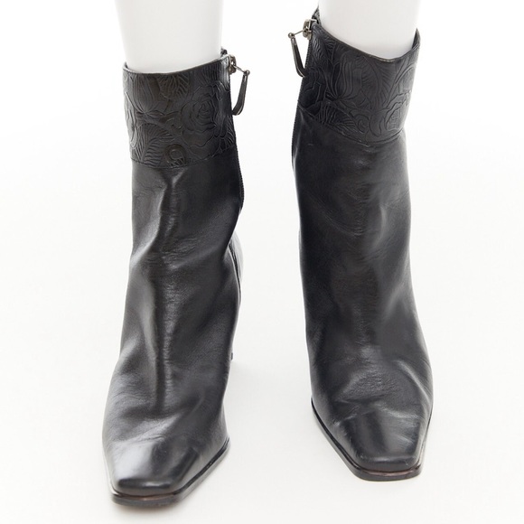Black leather ankle boots with foliage design / 9 - Picture 4 of 7
